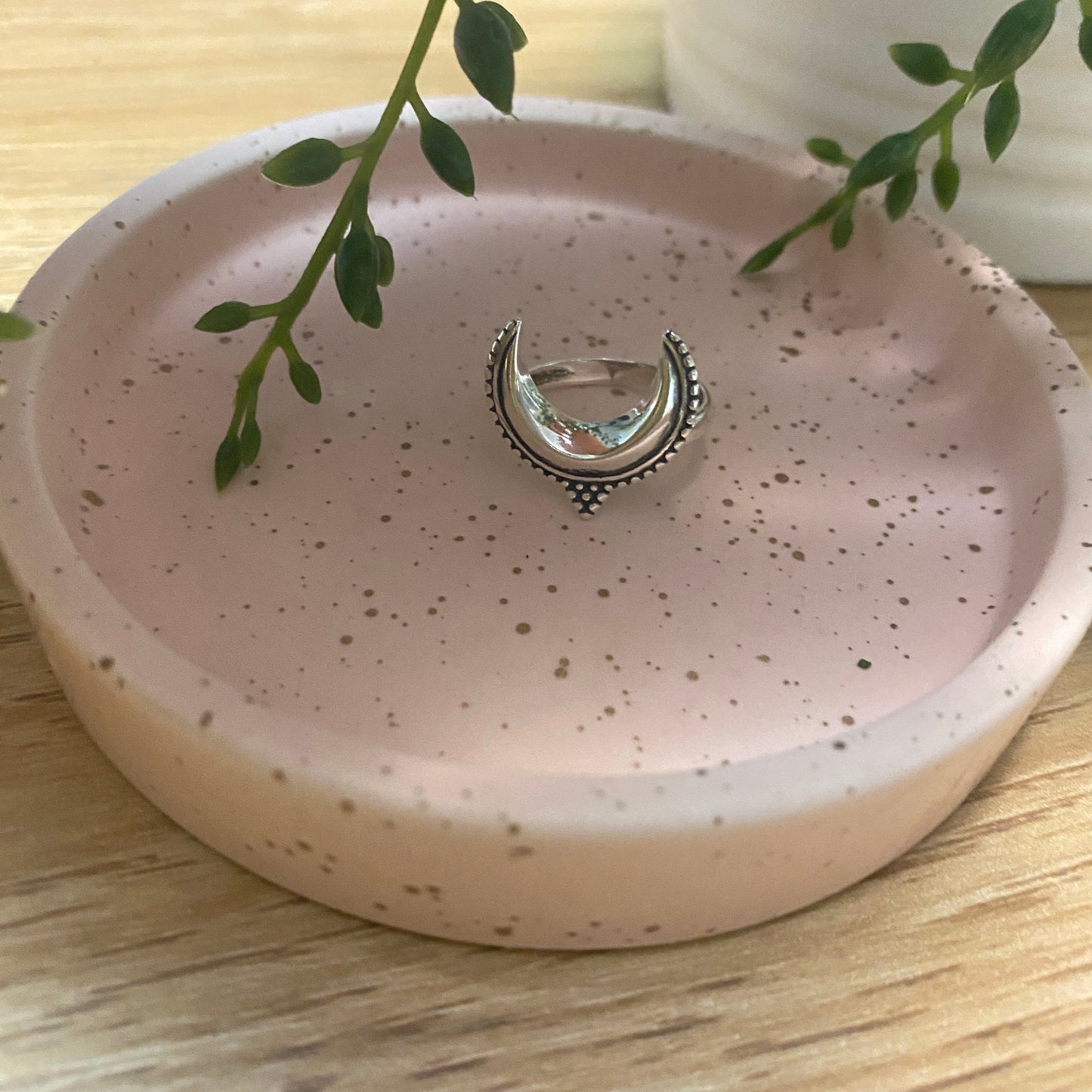DELICATE MOON - RING